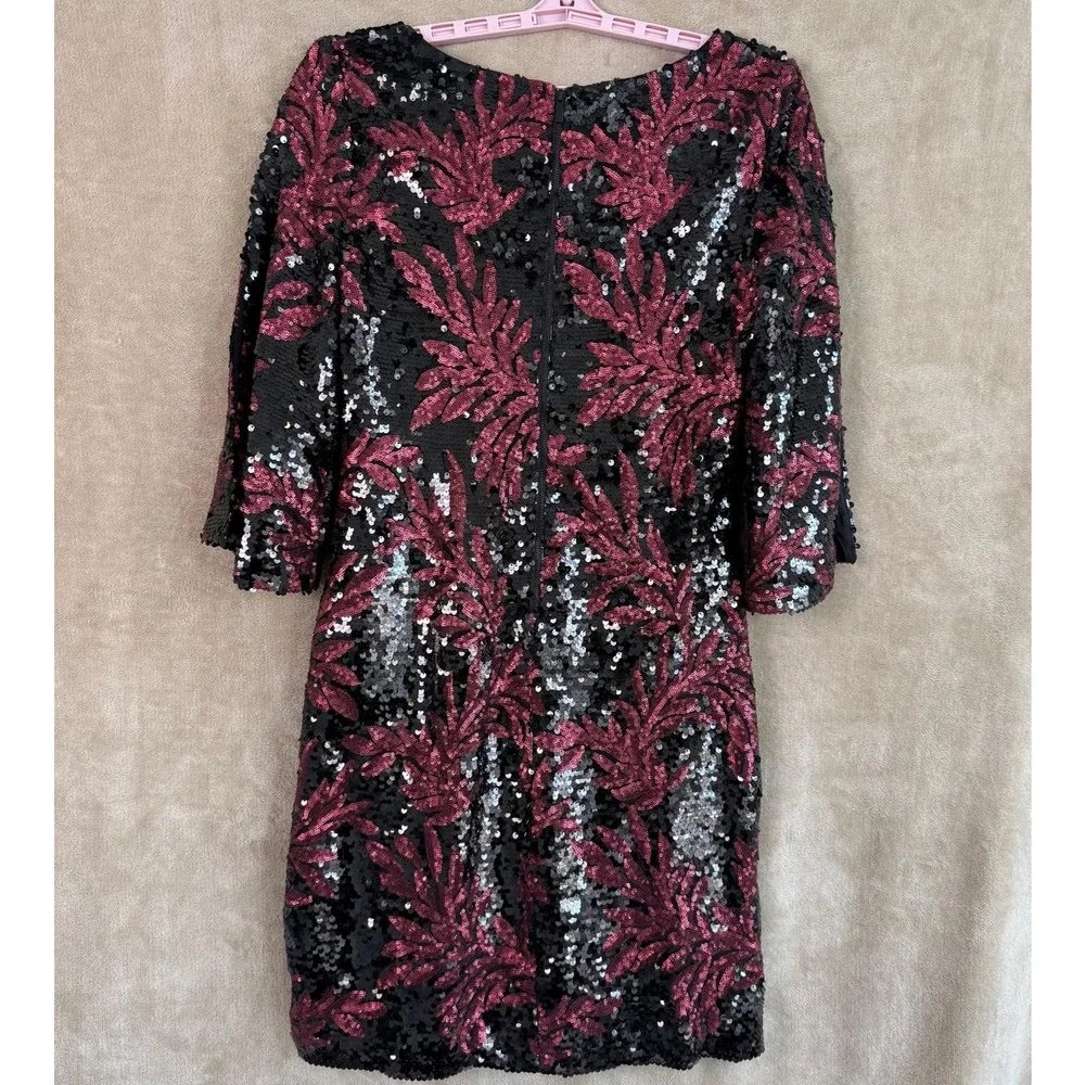 NWT Neiman Marcus Sequin Cocktail Dress Size 10 Split Sleeve maroon black Party